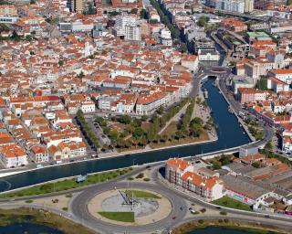 Bom dia Cerâmica apresenta-se em Aveiro.