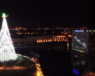 Aveiro acende luzes de natal ao final da tarde.