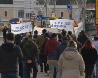 Restauração de Aveiro de novo na rua em protesto.