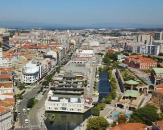 Setor da diversão noturna manifesta-se em Aveiro pelo regresso à atividade.