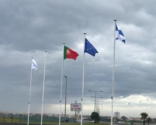 Ílhavo: Autarquia indignada com roubo de bandeira do município na Gafanha da Nazaré.