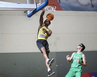 Beira Mar e Esgueira festejam vitórias em taças nacionais de basquetebol.