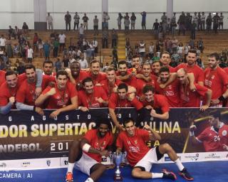 Andebol: Benfica vence Supertaça e Pedro Seabra foi o melhor marcador.