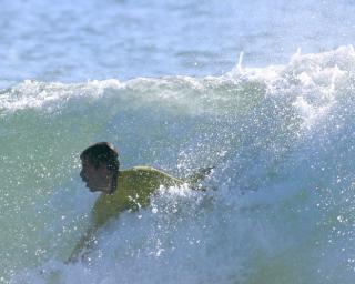 Praia da Vagueira acolhe a etapa final do Campeonato Nacional de Bodysurf.