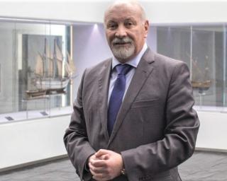 Éramos felizes mas porventura não dávamos valor a essa felicidade. Vamos viver muito melhor dando mais importância à vida - Fernando Caçoilo.