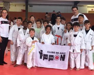 Torneio de Judo angaria 500 euros para a causa solidária Castelo do Nilton.