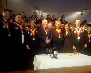 Confraria do Bacalhau com novos confrades.
