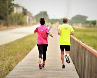 Ricardo Ribas e Carla Martinho asseguram presença na 5.ª Corrida Popular da Costa Nova.