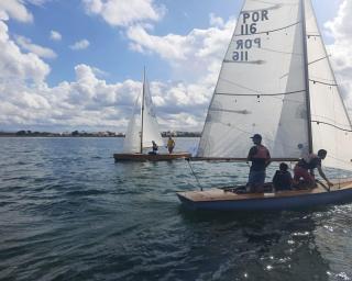 Costa Nova: Clube de Vela recebeu nacionais de Vougas e Sharpies.