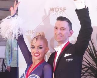 Dança desportiva: Duarte Sousa e Elisabete Pera Campeões do Mundo de Séniores 2 em Vagos.