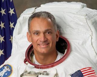 Astronauta Danny Olivas vai estar na UA no próximo dia 12 para partilhar as suas experiências.