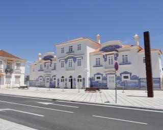 Exposição sobre avenida Dr. Lourenço Peixinho assinala reabertura da antiga Estação.