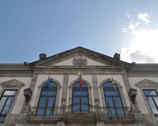 Estarreja: Assembleia Municipal realiza sessão solene nos 50 anos de Abril.