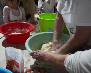Ílhavo: Festa do Pão de Vale de Ílhavo mostra arte das padeiras e cultural local.