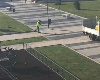 BE denuncia uso de glifosato junto a parque infantil. Autarquia responde que cumpre a lei.