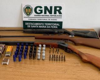 Ovar: GNR deteve homem e apreende armas em processo de violência doméstica.