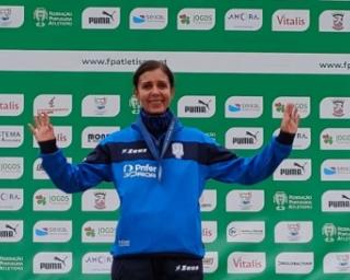 Atletismo: Lídia Pereira, master do Grecas, sagrou-se campeã de corta-mato longo.