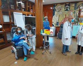 Aveiro: Centro Hospitalar inicia vacinação com mais de 1700 profissionais de saúde inscritos.