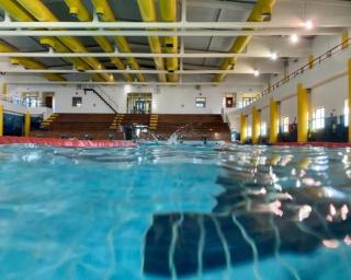 Vagas limitadas para novas inscrições nas piscinais municipais.