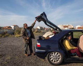 Casal a viver num carro recupera casa e rendas em atraso.