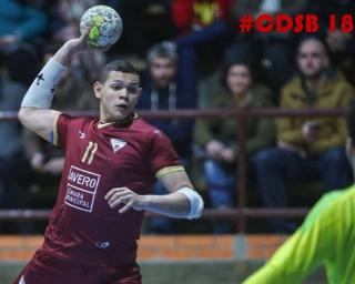 Andebol: Jonas Alves renova com o São Bernardo.