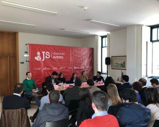 Debate da JS sobre superior alerta para redução do número de jovens nas universidades.