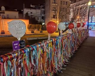 Juntas deixa mensagem contra a violência no namoro.