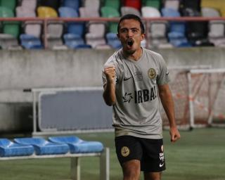 Futebol: Beira-Mar em São João de Ver em horário de confinamento.