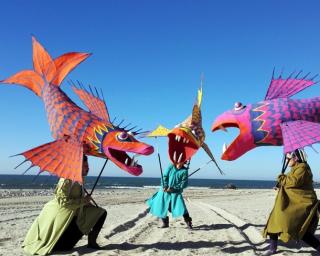 Gafanha da Nazaré: Mandrágora estreiam espetáculo comunitário no festival de robertos e marionetas.