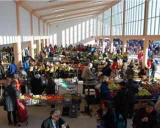  Mercado Municipal de Ovar reabre no sábado.