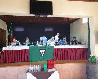Seis produtores de vinho da freguesia de Vila Nova de Monsarros distinguidos em concurso local.