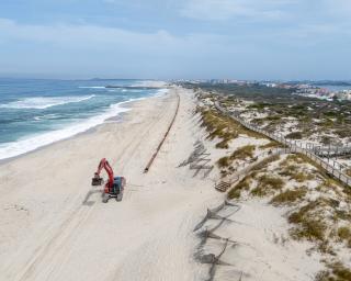 obras de reforco do cordao dunar já começaram