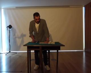 Artista vareiro em residência artística no Museu Júlio Dinis.