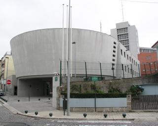 Um dos suspeitos de roubo e furto na Póvoa foi detido em São João da Madeira.