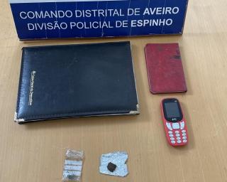 PSP de Espinho deteve dois homens por tráfico de estupefacientes.