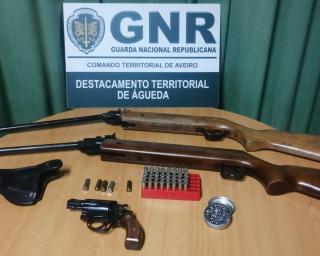 GNR de Águeda: Detido por posse ilegal de arma em contexto de violência doméstica.