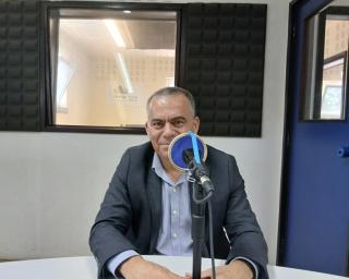 Reitor projeta tres novo edificios