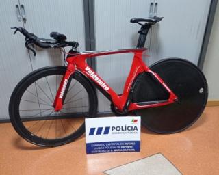 PSP recupera bicicleta de 6 mil euros furtada em SM Feira.