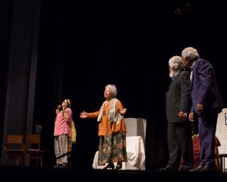 Teatro comunitário apresenta comédia em Santa Joana.