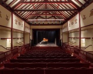 Ribalta apresenta programa de Festival de Teatro João d’Almeida.