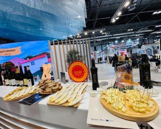 turismo do centro apresenta gastronomia e vinhos em madrid