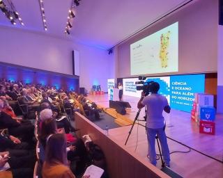 Futuro da ciência está ligado aos recursos humanos, ambiente e indústria.