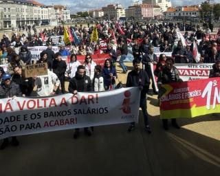 1º de Maio: Sindicatos pedem governo que "impulsione o desenvolvimento de Portugal".