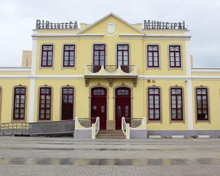 Vagos: Biblioteca Municipal João Grave acolhe lançamento do livro “Até que a liberdade nos separe”, de Jacinta Sereno.