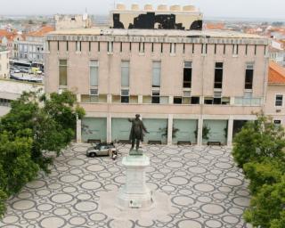 Obras de reabilitação do edifício Fernando Távora e da Estação da CP começaram hoje