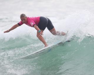 Surf no feminino em Agosto na Costa Nova.